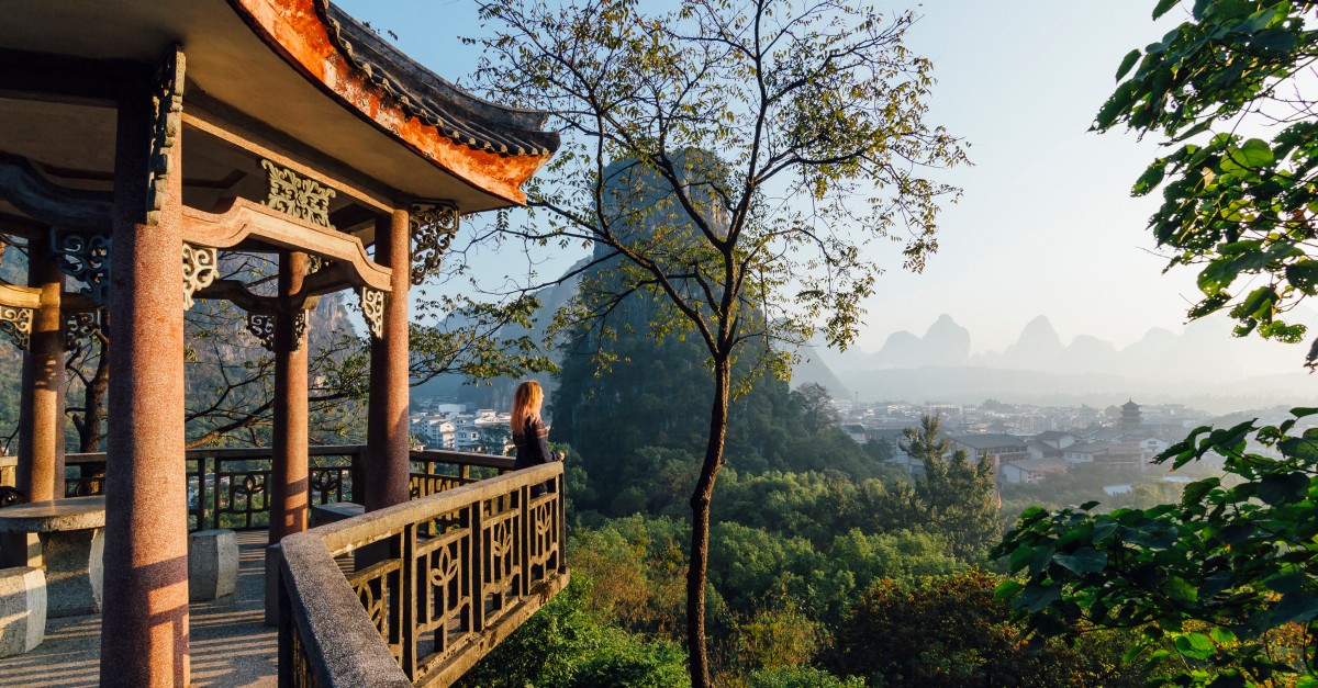 Yangshuo View Woman