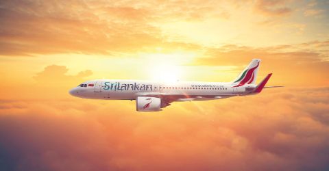 Srilanka-airplane